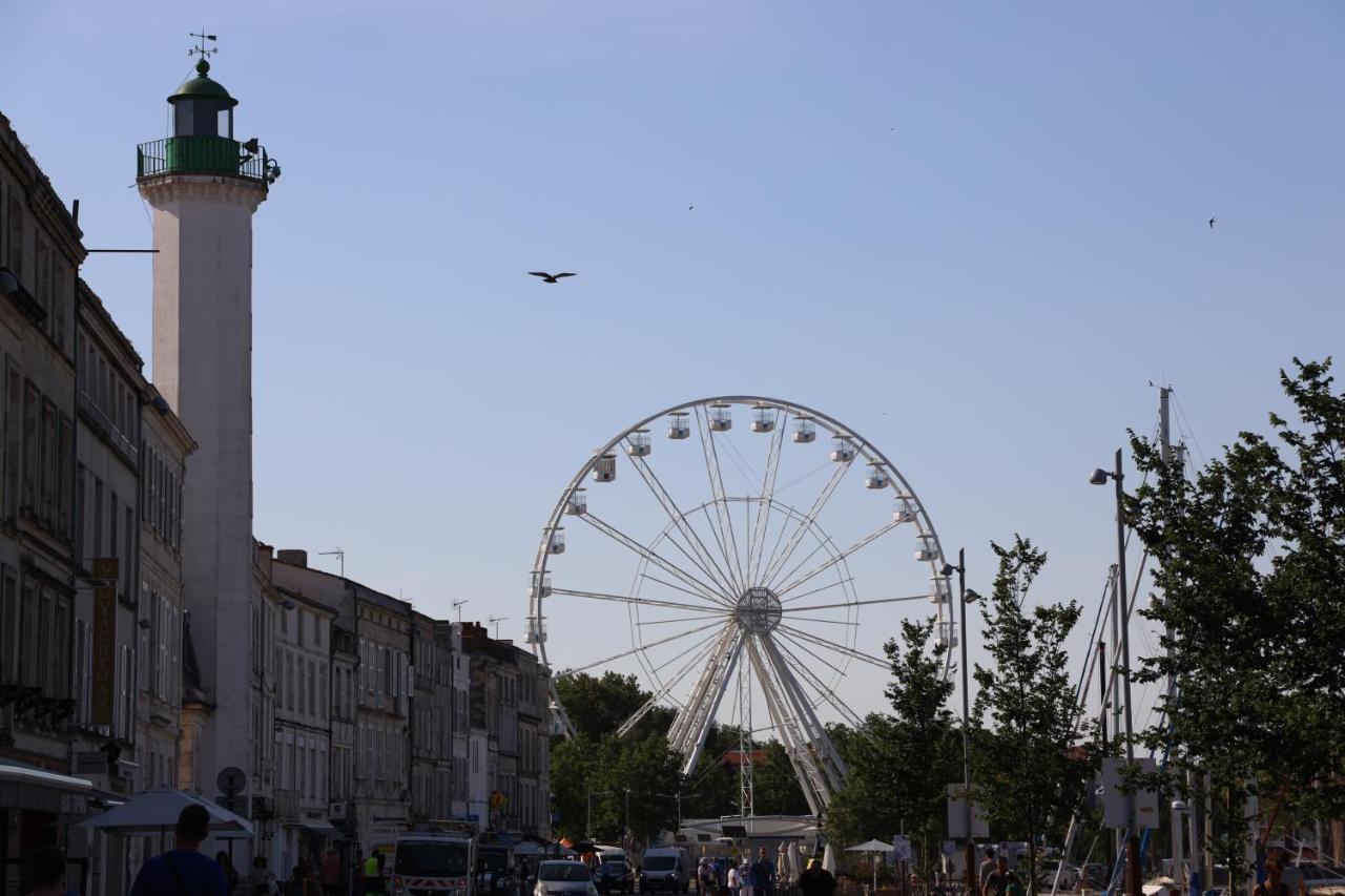 Un Hotel Sur Le Port La Rochelle  Exterior foto